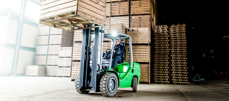 mercato dei carrelli elevatori in italia